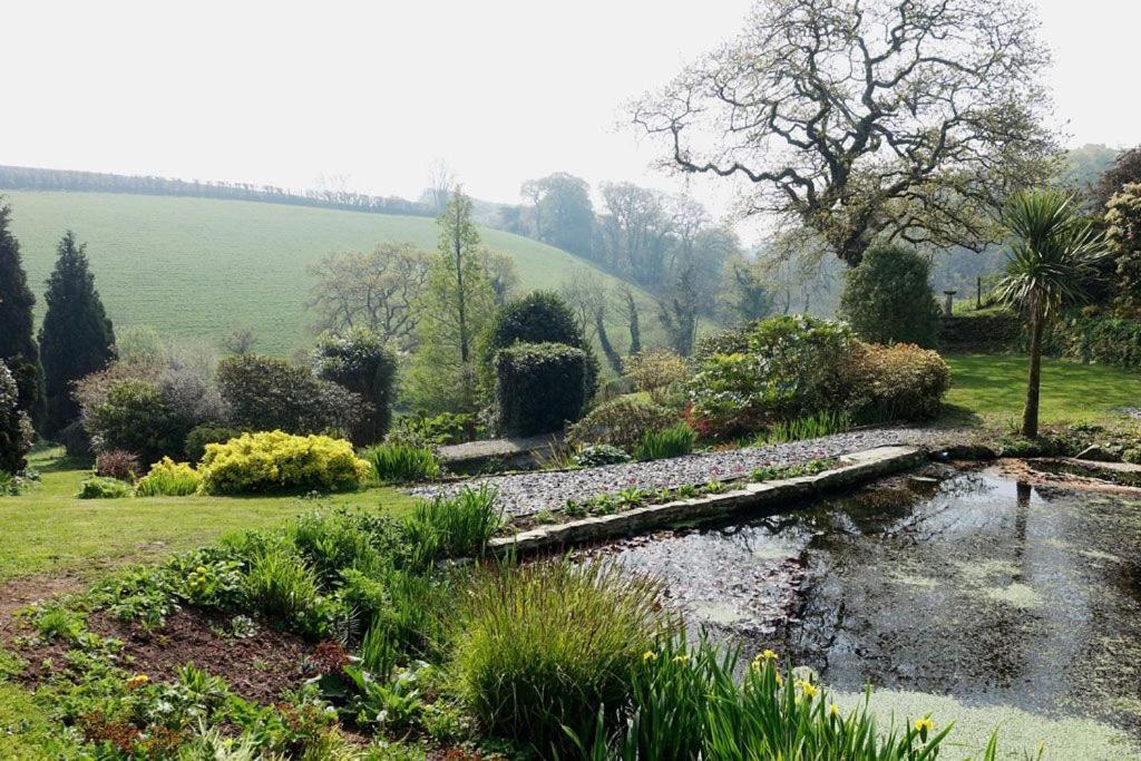 Greenswood Cottage - Cosy Cottage, Rural Location, Beautiful Landscaped Gardens With Pond And Lake Dartmouth Extérieur photo